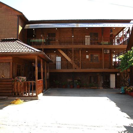 U Iriny Hotel Pizunda Exterior photo